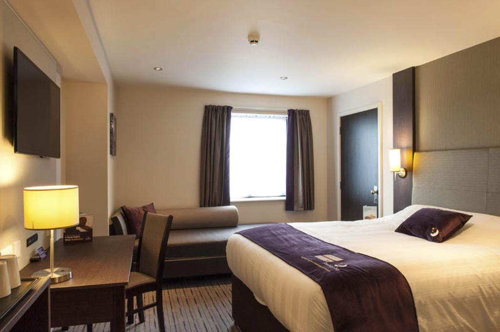 Premier Inn Tring Quarto foto