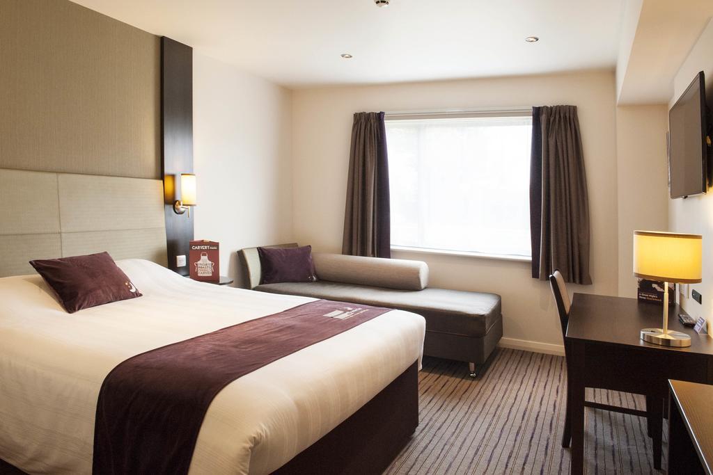 Premier Inn Tring Quarto foto